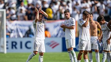 La última imagen de Modric con la camiseta del Madrid y Xabi no pudo ser más icónica: preparen el pañuelo...