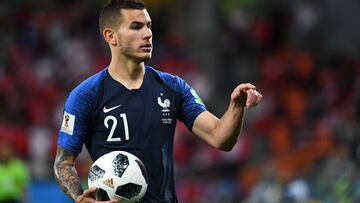 Lucas, en un partido con la selecci&oacute;n francesa. 