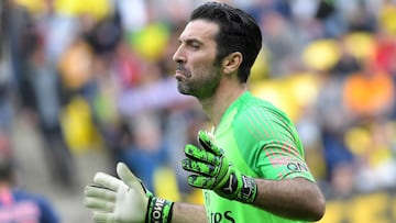 Gianluigi Buffon offered contract extension by PSG