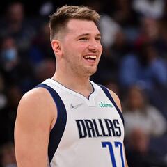 Los todavía tocados Mavericks tiran de orgullo en Memphis