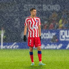 Reguilón se desinfla