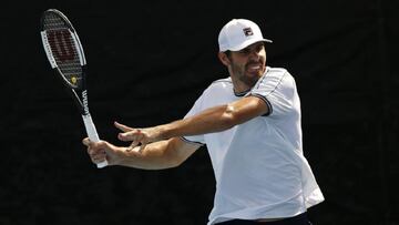 El gigante Opelka defiende a Djokovic: "Se preocupa por nuestro deporte"