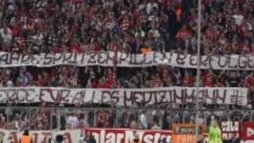 Los aficionados se acordaron del doctor: "38 años de inyecciones, medicinas y éxitos. Gracias por todo a los médicos"