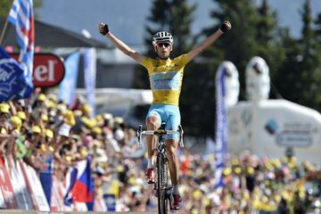 Con su victoría en el Tour se unió a la lista de ciclistas que han conseguido ganar las tres grandes vueltas.