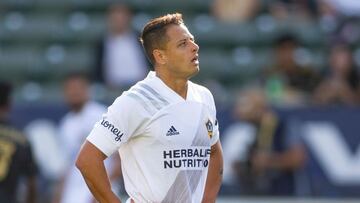 LAFC y LA Galaxy no logran salir de su mala racha. Ambos equipos buscaron la victoria, pero al final terminaron con un empate 1-1 en la ciudad de Carson.