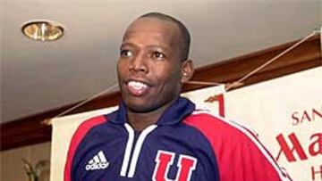 <b>NUEVA AVENTURA.</B> El delantero colombiano inicia una nueva aventura profesional, esta vez en el fútbol chileno.