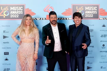 Los presentadores, Cristina Bosca, Tony Aguilar y Dani Moreno.