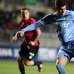 Iván Bulos dejaría O'Higgins para ir al fútbol peruano