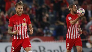 Fecha, horario, cómo ver en directo en TV y cómo seguir minuto a minuto online el Almería-Barcelona B de la jornada 37 de LaLiga 1,2,3 (Segunda División).