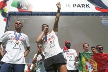 Cristiano Ronaldo en la celebración con la afición.