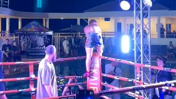 Un peleador ruso se electrocuta con una torre eléctrica tras ganar su combate: da pánico verlo