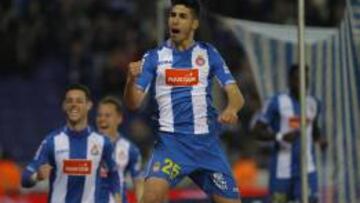 Asensio celebra el gol de la victoria ante el Depor. El equipo resurgió tras la derrota en Mestalla, como ahora debe hacerlo tras caer en Las Palmas.