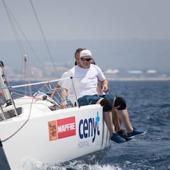 Nadir y Pez de Abril colideran en Swan 42 gracias al viento