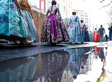 Este mircoles, 19 de marzo y da de San Jos, se celebrar el emocionante "Da de la Crem" en las Fallas de Valencia, donde ms de 700 monumentos que los artistas falleros han levantado por toda la ciudad ardern en un espectculo impresionante. Marcando el broche de oro de la fiesta ms emblemtica de Valencia y una de las ms multitudinarias de toda Espa?a. La noche se iluminar con fuegos artificiales.