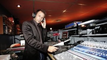 Gaizka Mendieta capitán, emblema y símbolo de una etapa dorada en el Valencia, tuvo una carrera prolífica como jugador. Mendieta formó el grupo Gasteiz Gang, una banda de djs con la que llegó a pinchar en el Festival Internacional de Benicassim en el año 2011. Ha continuado en estos últimos años su carrera en solitario, pinchando en importantes discotecas de Londres como Kensington Roof Gardens