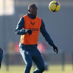 Hinchas de Aston Villa destacan la actitud de Jhon Durán