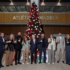 El Atlético brinda por un 2024 de éxitos