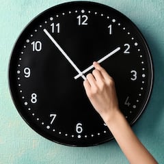 Cambio de hora en Chile 2024: cuándo se cambia, hay que adelantar o atrasar el reloj para el horario de verano