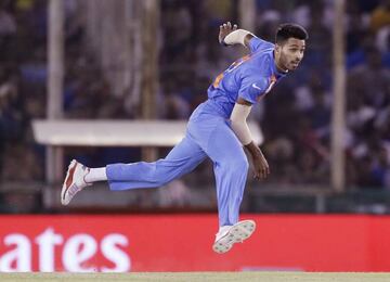 India's Hardik Pandya launches an attack at the Aussies.