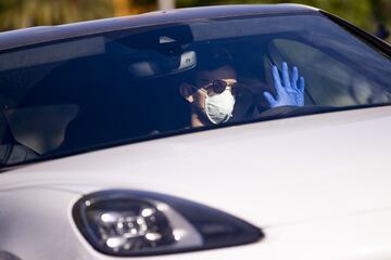 Ivan Rakitic llegando a la Ciudad Deportiva del Fútbol Club Barcelona.