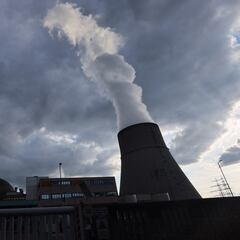 What would happen if Zaporizhzhia nuclear power plant were to explode?