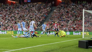 El navarro empató el partido antes del descanso.