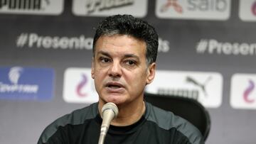 Cairo (Egypt), 04/06/2022.- Ehab Galal, new head coach of the Egyptian national soccer team reacts during a press conference at Cairo international stadium on the eve of the Africa Cup of Nations (AFCON) qualification soccer match between Egypt and Guinea in Cairo, Egypt, 04 June 2022. (Egipto, República Guinea) EFE/EPA/KHALED ELFIQI
