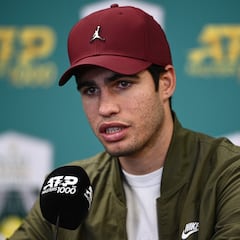 Alcaraz, preocupado: “Hay algo mal en el abdominal”