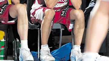 <b>DESOLADOS. </b>Azofra, fiel reflejo del batacazo del Estudiantes.