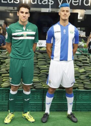 Mantovani fue uno de los más aclamados en la presentación de la equipación del Leganés que como gran curiosidad, tiene su escudo con olor a hierba.