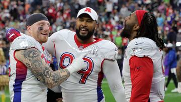 There are some major deals going down as teams look to keep their top free agents after the end of the franchise tag deadline. The Raiders have their guy.