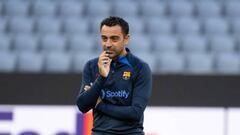 12 September 2022, Bavaria, Munich: Soccer: Champions League, Bayern Munich - FC Barcelona, Group Stage, Group C, Matchday 2. Final training FC Barcelona at the Allianz Arena. Coach Xavier "Xavi" Hernandez of Barcelona leads the training. Photo: Sven Hoppe/dpa (Photo by Sven Hoppe/picture alliance via Getty Images)