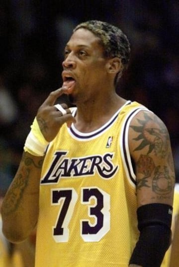 Rodman vistió sólo una temporada de oro y púrpura. Después de esta etapa, marchó a Dallas donde jugaría sus últimos partidos como miembro de la NBA.