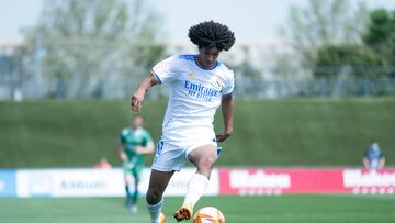 30/04/22 PRIMERA RFEF
PARTIDO
CASTILLA - CORNELLA


PETER FEDERICO