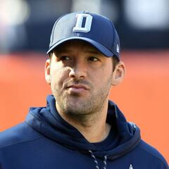 Tony Romo doesn’t hold back and gives his sincere opinion about Travis Kelce and Taylor Swift