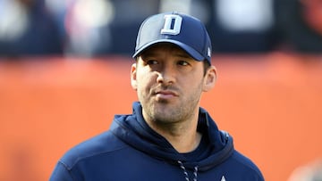 CLEVELAND, OH - NOVEMBER 06: Tony Romo #9 of the Dallas Cowboys looks on from the sideline in the first half against the Cleveland Browns at FirstEnergy Stadium on November 6, 2016 in Cleveland, Ohio.   Jason Miller/Getty Images/AFP
 == FOR NEWSPAPERS, INTERNET, TELCOS &amp; TELEVISION USE ONLY ==