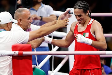 Después de superar a Anna Luca Hamori, y asegurar su medalla olímpica, Imane Khelif no pudo más. La argelina, en medio de toda la polémica por su participación en los Juegos, rompió a llorar. “El odio es inaceptable”, le defiende el COI.
