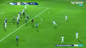 El futbolista de la Sub-23 de Argentina se sacó un remate espectacular. Con la pelota caída del cielo, desde muy lejos y con una precisión descomunal.