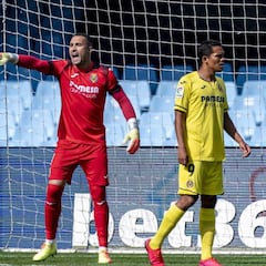 Asenjo celebra su seguridad defensiva y porterías a cero