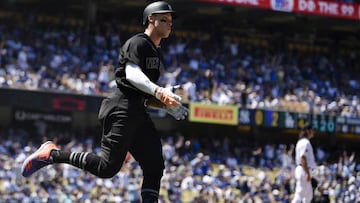 New York Yankees&#039; Aaron Judge rounds the bases after hitting a solo home run off Los Angeles Dodgers starting pitcher Tony Gonsolin during the fourth inning of an MLB baseball game in Los Angeles, Saturday, Aug. 24, 2019. (AP Photo/Kelvin Kuo)