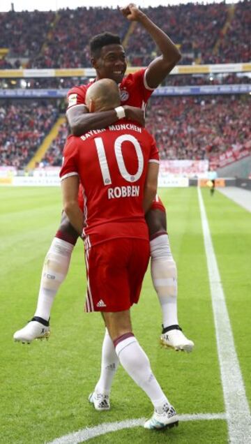 Actualmente es jugador del Bayern Múnich.