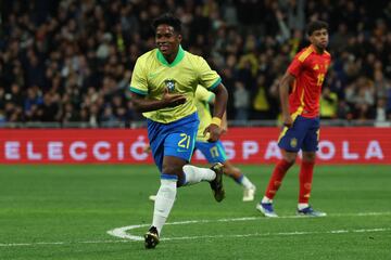 Endrick, después de su primer gol en el Bernabéu.