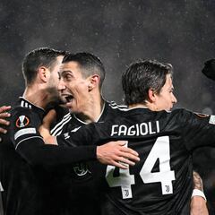 Di María mete a Juventus en octavos de Europa League
