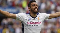 Borja Iglesias celebra su gol frente al Almer&iacute;a.