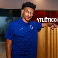 Halhal, el refuerzo del Atleti B para la baja de Kostis