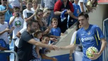 Scepovic en su presentaci&oacute;n con el Getafe.