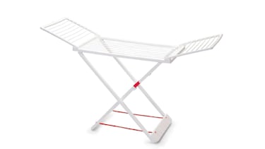 Es lo más vendido en Amazon y perfecto para los días de lluvia: el tendedero plegable que arrasa entre los más precavidos