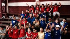 Fernando González inaugura programa de tenis para niños