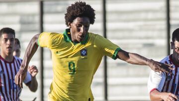 Talles Magno, durante un amistoso de la Brasil Sub-17 ante Paraguay en R&iacute;o de Janeiro.