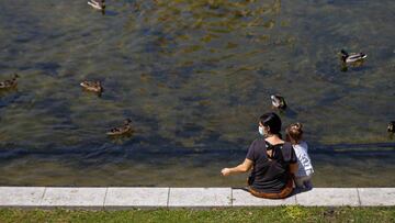 Salir con los ni&ntilde;os a la calle: horarios, edades, distancia y cu&aacute;nto tiempo se puede en cuarentena